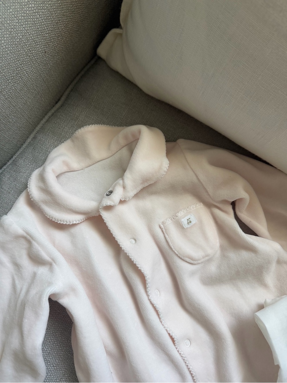 Bonpoint Baby round Neck Sleepsuit in pale pink - Picture 2 of 7